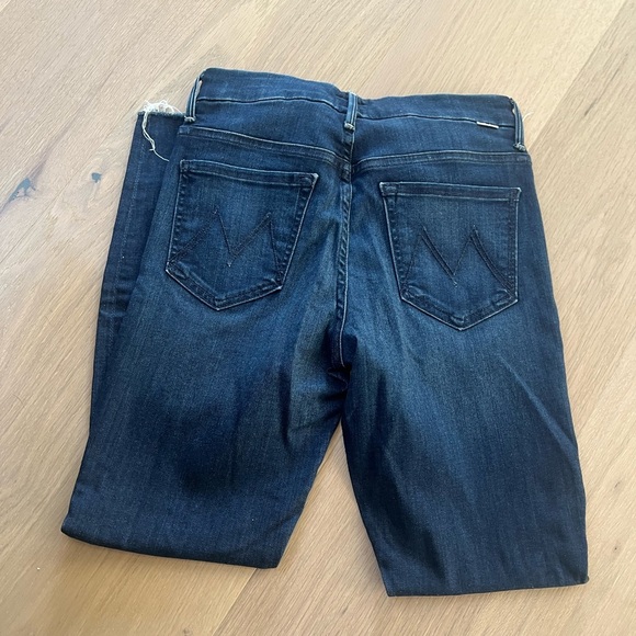 MOTHER The Looker Ankle Fray Jeans — “Tongue and Chic,” Size 27 - Picture 3 of 12